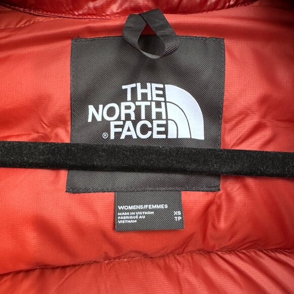 LIKE NEW North Face Red Puffer Jacket 700 Fill women’s XS Cropped - Picture 3 of 7